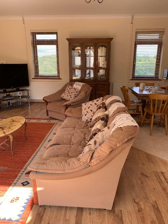 Apartamento Penddaulwyn Uchaf Farm # Carmarthenshire Nantgaredig Exterior foto